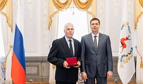 Сотрудники ОМК получили государственные награды