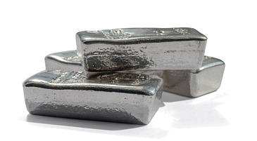 Цена серебра преодолела исторический уровень в $70 за унцию